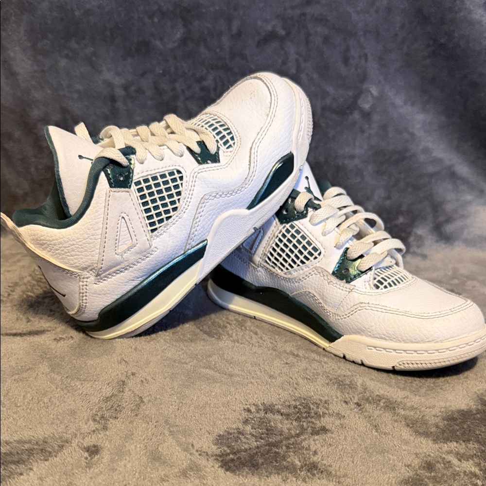 Jordan Kids Sneakers - Picture 4 of 6
